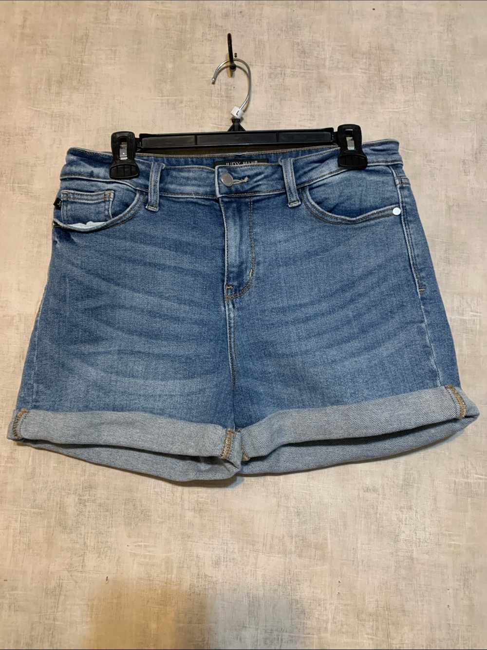 Judy Blue High-Rise Denim Roll-Cuff Shorts - Light Blue size large